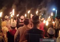 Warga Desa Cukan Lipai HST Tolak Bala, Kitab Bukhari Dibawa Kelilingi Kampung