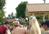 Viral, Pasangan Calon Pengantin Foto Prewedding di Tengah Banjir Kintapura Tanah Laut