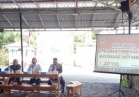 BNNK Tanah Laut Gandeng LSM Sosialisasi ke OSIS Perang Melawan Narkoba