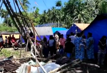 Warga Lari ke Perbukitan Pascagempa Magnitudo 5,8 di Sulawesi Tengah