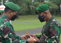 Tongkat Komando Yonif 623/BWU Kini Dipegang Komandan Baru