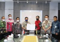 BPN Serahkan Sertifikat 50 Persil Bidang Tanah Milik Pemko Banjarmasin