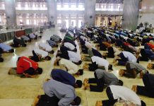 Hindari Penularan COVID-19, Dewan Masjid Indonesia Usulkan Salat Jumat 2 Gelombang Berdasarkan Nomor HP Ganjil Genap dan Tanggal Hari Jumatnya