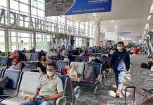 Batik Air Mendarat Darurat di Bandara Kualanamu Sumatera Utara, Diduga Alami Gangguan Teknis di Mesin