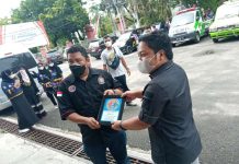 Ringankan Beban Korban Kebakaran di Alalak Selatan, Relawan di Kabupaten Banjar Serahkan Bantuan