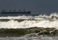 Peringatan Dini Gelombang Tinggi Pada 11-13 Januari 2022 Capai 2,5 Meter