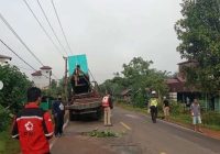 Pemotor Tewas Tabrak Tronton Parkir di Jalan Tjilik Riwut Km 29
