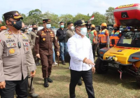 Kapolda Kalteng Bersama Gubernur Pimpin Gelar Apel Penanggulangan Banjir