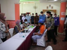Gubernur Himbau Pengusaha Berperan Aktif Dalam Percepatan Vaksinasi Covid-19