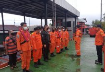 Tim Basarnas Lakukan Persiapan Pencarian Korban Tenggelam Akibat Terceburnya Truk Fuso di Pelabuhan Trisakti Banjarmasin