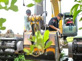 Ketua DRPD Kalsel Pantau Normalisasi Lahan Pertanian di Kabupaten HSU