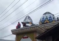 4 Pekerja Kubah Mushala di Desa Bahungin Kelua Tabalong Tersetrum, Evakuasi Berlangsung Dramatis