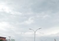 Jokowi ke Kalsel, Warga Menyemut di Sekitar Jembatan Sei Alalak Banjarmasin