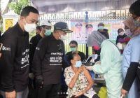 Minggu Pagi Vaksinasi Massal di Siring 0 Km, Wali Kota Ibnu Sina Berharap Segera Terbentuk Herd Immunity