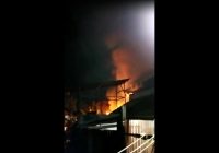 Kebakaran Dini Hari di Gang II Kuripan Banjarmasin Hanguskan 2 Rumah, Kerugian Ditaksir Rp 30 Juta
