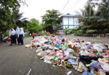 Duh, Sampah Berserakan di Sekitar Kompleks Pelajar Mulawarman
