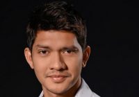 Viral Video Iko Uwais Dikerubuti dan Dimintai Tanda Tangan Oleh Penggemar Luar Negeri Bikin Netizen +62 Bangga