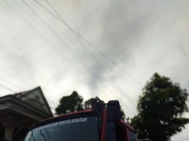 Atap Rumah Ayu di Jalan Pendidikan Martapura Terbakar