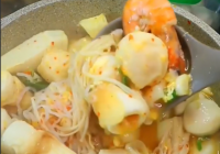 Seblak Seafood Pas untuk Keluarga Saat Libur di Kala Musim Penghujan