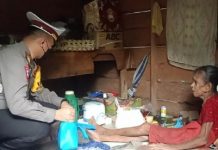 Jumat Berkah, Satlantas Polres Bartim Tebar Sembako untuk Kaum Dhuafa