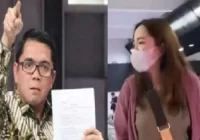Wanita Muda Adu Mulut dengan Ibu Arteria Dahlan di Pesawat Ternyata Istri Brigjen
