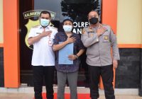 Seniman Mural Tanah Laut Juara Harapan I di BMF Polda Kalsel, Kapolres Beri Penghargaan