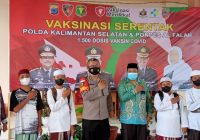 Gerai Vaksin Presisi Biddokkes dan Ditreskrimsus Polda Sambangi Ponpes Al Falah Banjarbaru