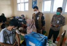 Diskominfo Tanah Bumbu Monitoring Vaksinasi Covid-19 di Satui