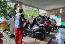 Berikut Cara Mengatasi Sepeda Motor Mati Usai Terabas Banjir