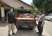 Macan Barbar Amankan Engkoh Beserta Ratusan Botol Minuman Keras Tanpa Izin
