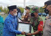 Percepat Capaian Vaksinasi Covid-19, Bupati Berikan Penghargaan Kepada Dandim 1022/Tanah Bumbu