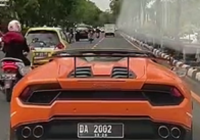 Viral Lamborghini Oranye Mengaspal di Jalanan Kalsel, Ini Nama Pemiliknya