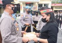 Polisi dan Warga Hingga Tokoh Adat Mendapat Reward dari Kapolres Kotim