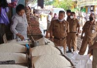 Jelang Nataru Harga Kebutuhan Pokok di Pasar Kemakmuran Kotabaru Mengalami Kenaikan