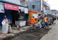 Tak Ingin Tambah Parah, PUPR Banjarmasin Langsung Tangani Kerusakan Jalan Cemara Raya Akibat Banjir Rob