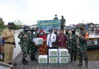 Sambut HUT Ke-60 Kowad, Srikandi Kalsel Datangi Korban Banjir di Sungai Lulut