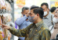 Pantau Pasar Tradisional dan Modern, Wali Kota Ibnu Sina Akui Harga Ayam, Cabai dan Telur Naik