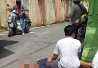 BREAKING NEWS: Pengendara Tabrak Rumah di Gang Sepakat Soetoyo S, Alami Luka Parah di Kepala
