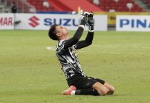 Nadeo Setelah Sukses Tepis Penalti Singapura, "Alhamdulillah, Berkat Teman-teman Juga"