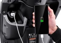 Begini Cara Merawat Power Socket Pada Sepeda Motor