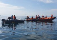 Jenazah Mahmud Mengapung di Laut Sarangtiung Dievakuasi Ke RSUD Pangeran Jaya Sumitra