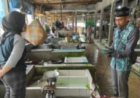 Hindari Kecurangan, Dinas Ini Tera Timbangan di Sejumlah Pasar di Tanah Bumbu