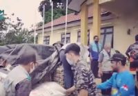 PLN Salurkan Bantuan untuk Korban Banjir Pengaron
