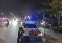 Belasan Motor Parkir di Bahu Jalan Kena Tilang Satlantas Polresta Banjarmasin