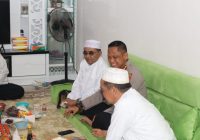 Kapolresta Banjarmasin Sowan ke Guru Bakhiet, Ini yang Dibicarakan