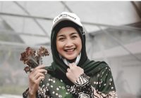 Desy Ratnasari Desak Menteri Agama Ralat Ucapan Menyamakan Azan dengan Gonggongan Anjing