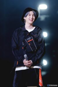 Kejutan! Suga BTS Produseri Lagu Penyanyi Senior 'Oppa Gangnam Style' PSY Rilis 29 April