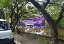 Dishub Kota Banjarmasin Pasang Spanduk e-Parking di Sepanjang Jalan Jafri Zamzam