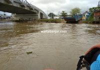 Lacak Isi Chat Korban, Polisi Ungkap Dugaan Penyebab Pria Tenggelam di Bawah Jembatan 'Basit' Sungai Alalak