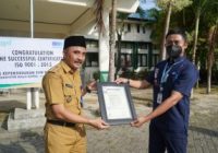 Dinas Kependudukan dan Catatan Sipil Tanah Bumbu Terima Sertifikat ISO 9001 : 2015
